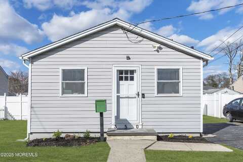 350 Shadynook Street, Keyport, NJ 07735