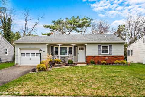 30 Edinburgh Drive, Toms River, NJ 08757