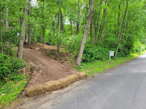 34 S Carolyn Way, Somers, NY 10589