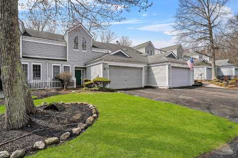 71 Woodlands Drive, Tuxedo Park, NY 10987