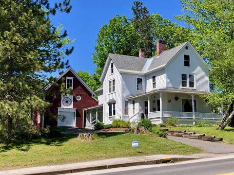 86 Summer Street, Dover-Foxcroft, ME 04426