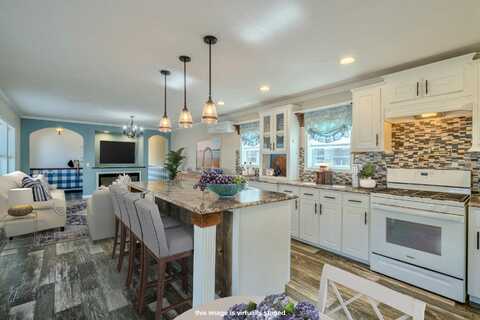 8 Maple Road, Belmont, ME 04952