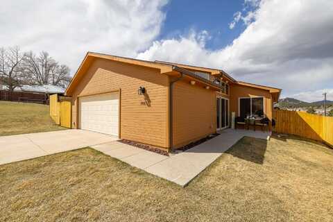 1027 Pine Street, Custer, SD 57730