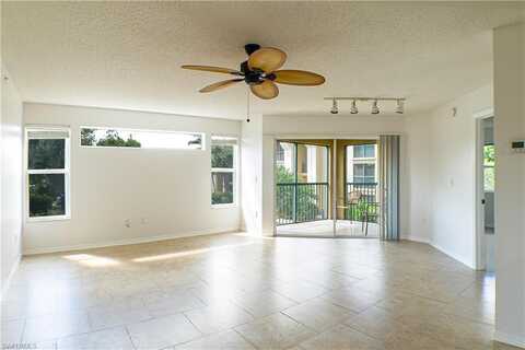 8861 Colonnades, BONITA SPRINGS, FL 34135