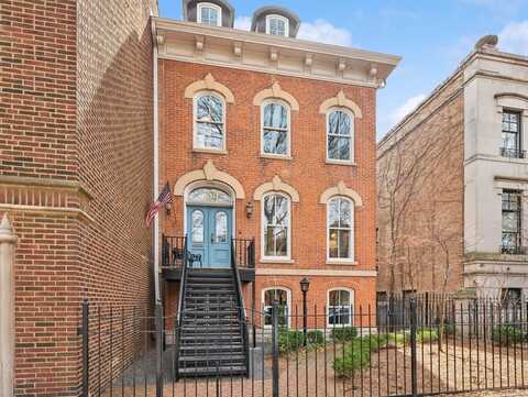 839 W Webster Avenue, Chicago, IL 60614