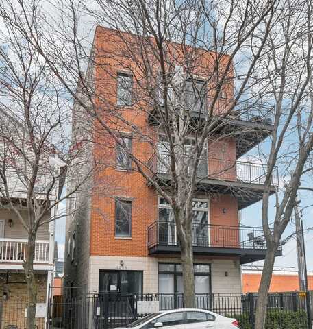 1216 W Augusta Boulevard, Chicago, IL 60642