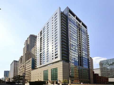 160 E Illinois Street, Chicago, IL 60611