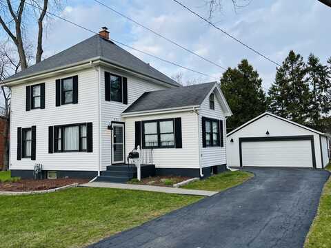 421 Ela Street, Barrington, IL 60010