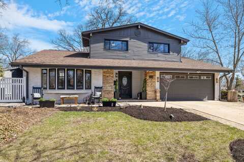 418 Spruce Drive, Schaumburg, IL 60193