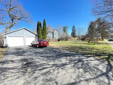 552 E Chicago Street, Elgin, IL 60120