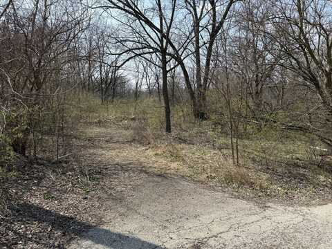 123 W Benton Street, Oswego, IL 60543
