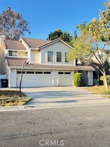2899 Amber Drive, Corona, CA 92882