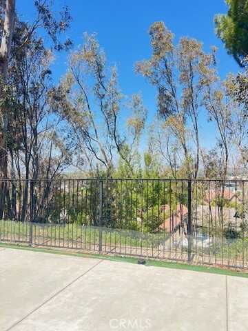 2899 Amber Drive, Corona, CA 92882