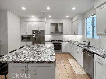 125 Cadence, Irvine, CA 92618