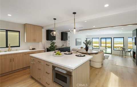 237 Canal Street, Newport Beach, CA 92663