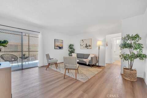 7904 Laurel Canyon Boulevard, North Hollywood, CA 91605