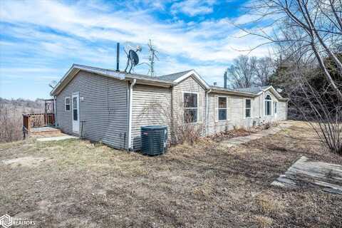 1737 Ithaca Avenue, Mondamin, IA 51557