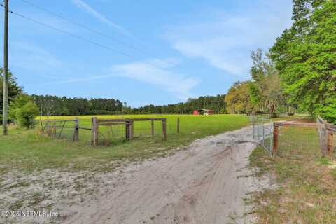 156 LEE Lane, Hollister, FL 32147