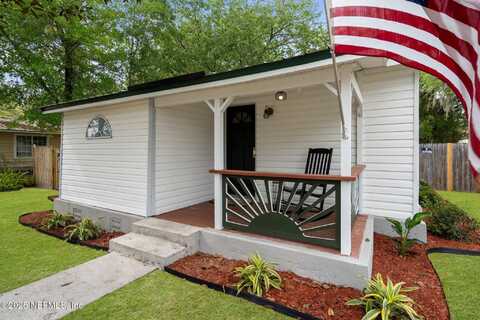 1054 CENTER Street, Green Cove Springs, FL 32043