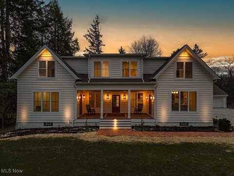 14 Stokes Lane, Hudson, OH 44236