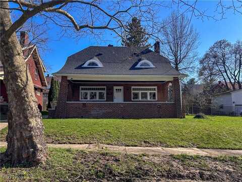 735 Linwood Avenue, Youngstown, OH 44511