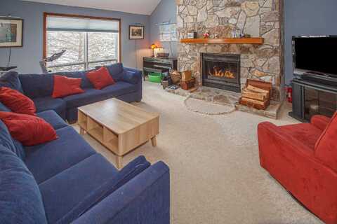 4 L Trailside Village Way, Dover, VT 05356