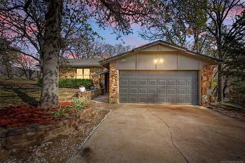 2414 W Newton Court, Tulsa, OK 74127