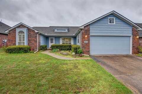 8921 E 62nd Court, Tulsa, OK 74133