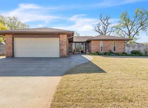322 N Lakeside Terrace, Mustang, OK 73064