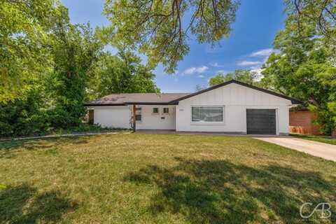 633 E North 18th Street, Abilene, TX 79601