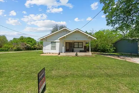 110 W Elm Avenue, Alvarado, TX 76009