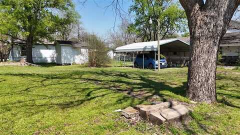 1000 Pecan Street, Bonham, TX 75418