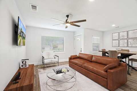 3308 Alaska Avenue, Dallas, TX 75216