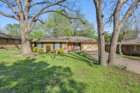 612 Edwards Drive, Denison, TX 75020