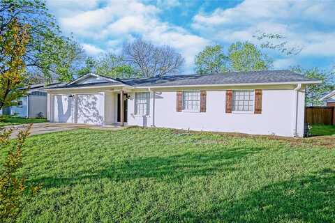 110 Wanda Way, Burleson, TX 76028