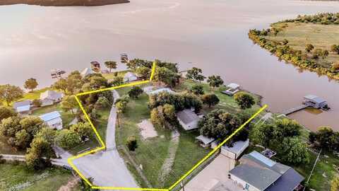 105 Breding Road, Leakey, TX 76449