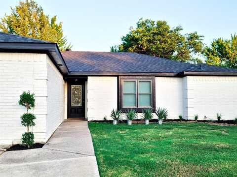 7810 Creek View Drive, Rowlett, TX 75089