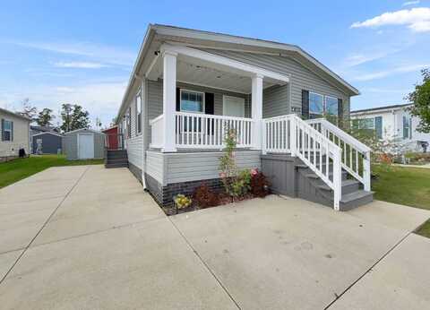 6249 Imperial Dr, Fenton, MI 48430