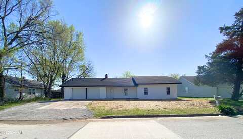 821 S Roosevelt Avenue, Joplin, MO 64801