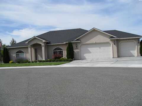 1472 Chardonnay Dr, Richland, WA 99352