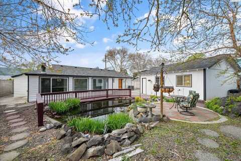 344 Cottonwood Dr, Richland, WA 99352