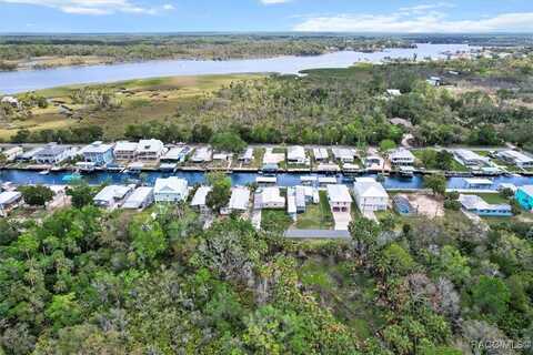2645 N Seneca Point, Crystal River, FL 34429