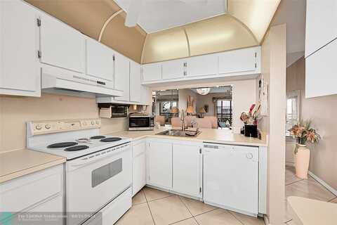 2764 NW 104th Ave, Sunrise, FL 33322