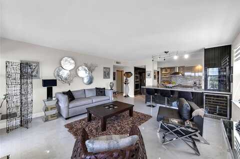 3200 NE 36th St, Fort Lauderdale, FL 33308