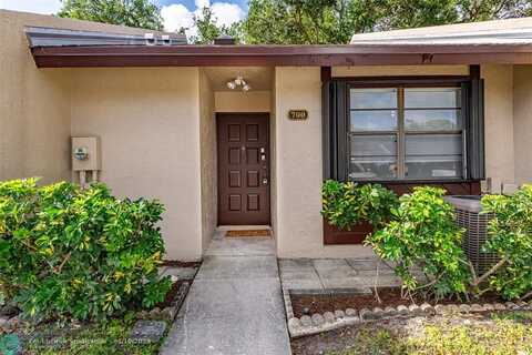 700 NW 47th St, Deerfield Beach, FL 33064