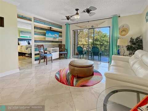 128 S Cypress Rd, Pompano Beach, FL 33060