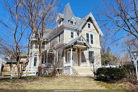 151 E PARK Avenue, BERLIN, WI 54923