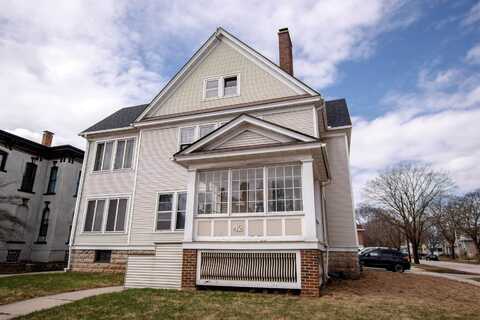 42 N PARK Avenue, FOND DU LAC, WI 54935