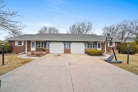 2467 BLUESTONE Place, GREEN BAY, WI 54311