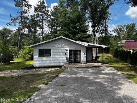 1623 N OGEMAW Trail, West Branch, MI 48661